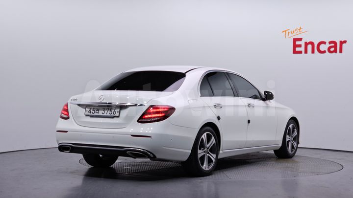 Mercedes Benz E Class 2019 — 2