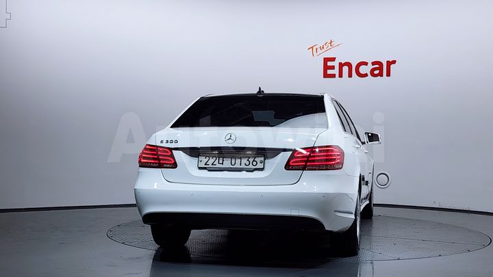 Mercedes Benz E Class 2014 — 4