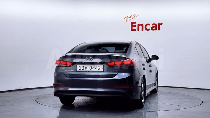 Hyundai Avante 2016 — 4