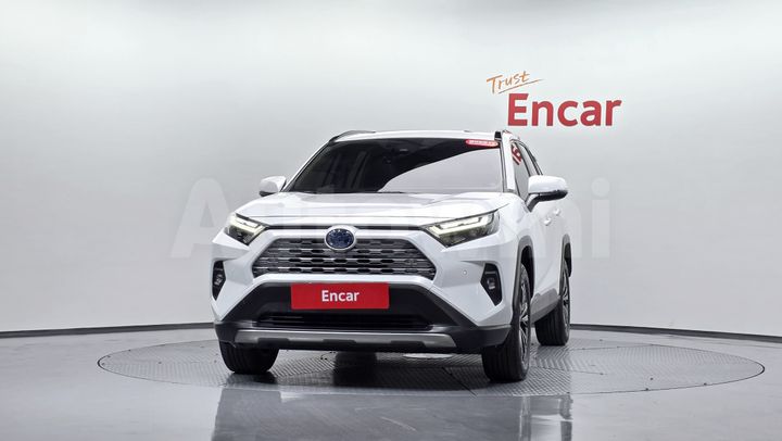 Toyota RAV4 2024 — 2