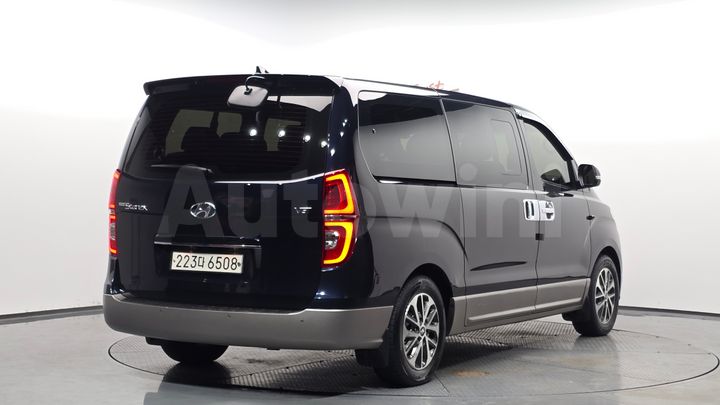Hyundai Starex 2020 — 2