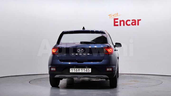 Hyundai Venue 2023 — 4