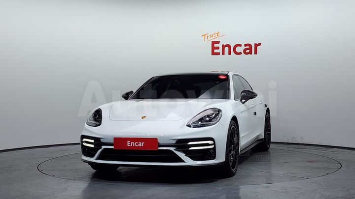 Porsche Panamera 2023 — 3