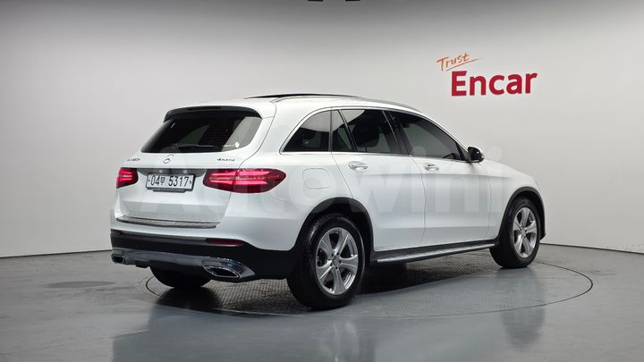 Mercedes Benz GLC Class 2017 — 2