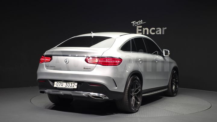 Mercedes Benz GLE Class 2017 — 2