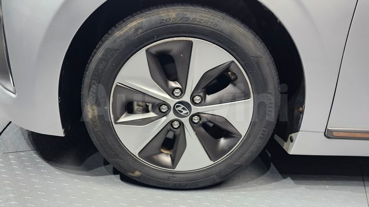 Hyundai Ioniq 2017 — 5