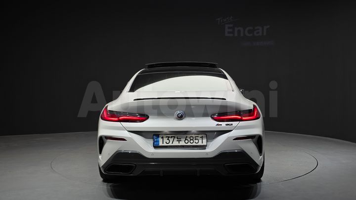 BMW 8 Series 2023 — 4