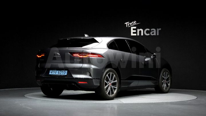 Jaguar I PACE