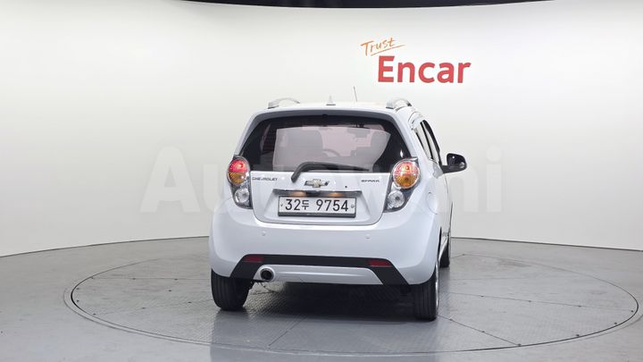 Chevrolet Spark 2012 — 4