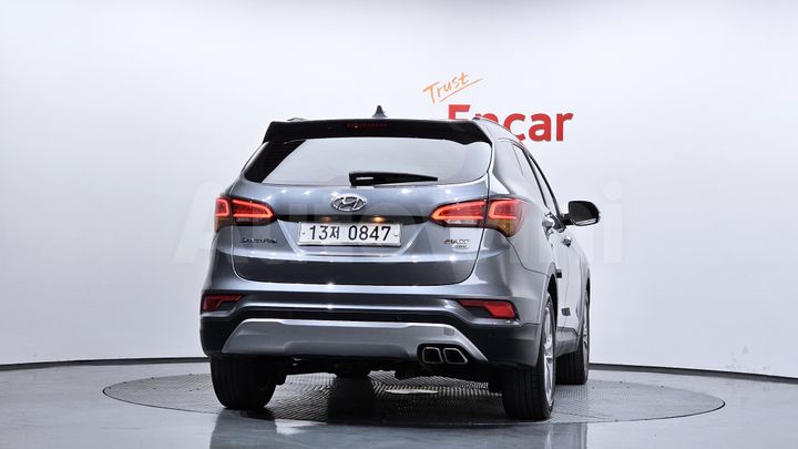 Hyundai SantaFe 2016 — 4