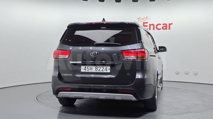 Kia Carnival 2016 — 4