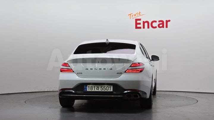 Genesis G70 2022 — 4