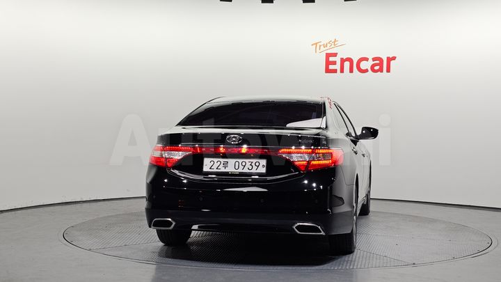 Hyundai Grandeur 2016 — 4