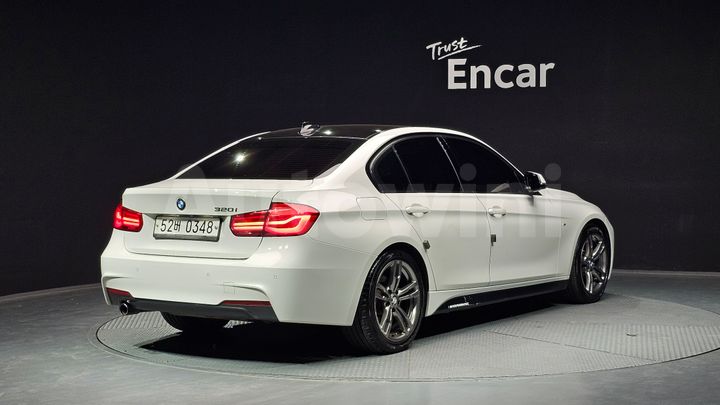 BMW 3 Series 2017 — 2