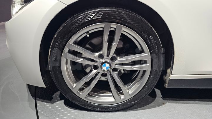 BMW 3 Series 2017 — 5