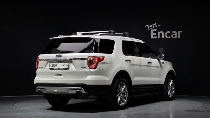 Ford Explorer 2017 — 2