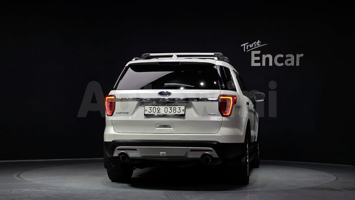Ford Explorer 2017 — 4