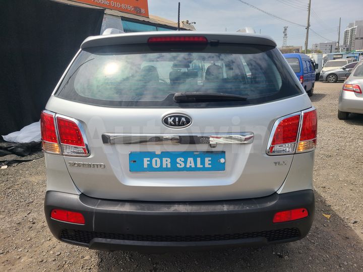 Kia Sorento 2010 — 4