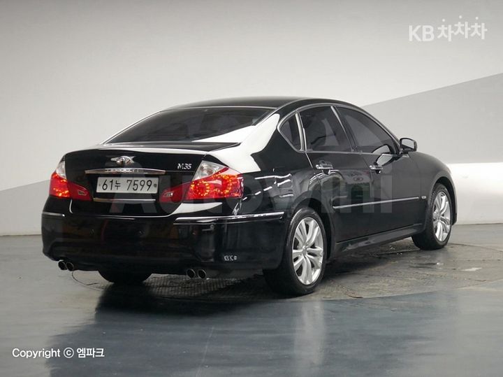 Infiniti M 2008 — 2