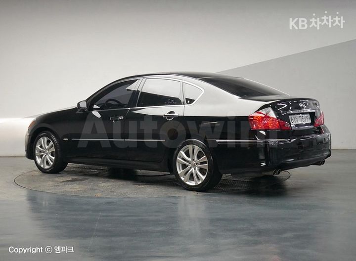 Infiniti M 2008 — 4