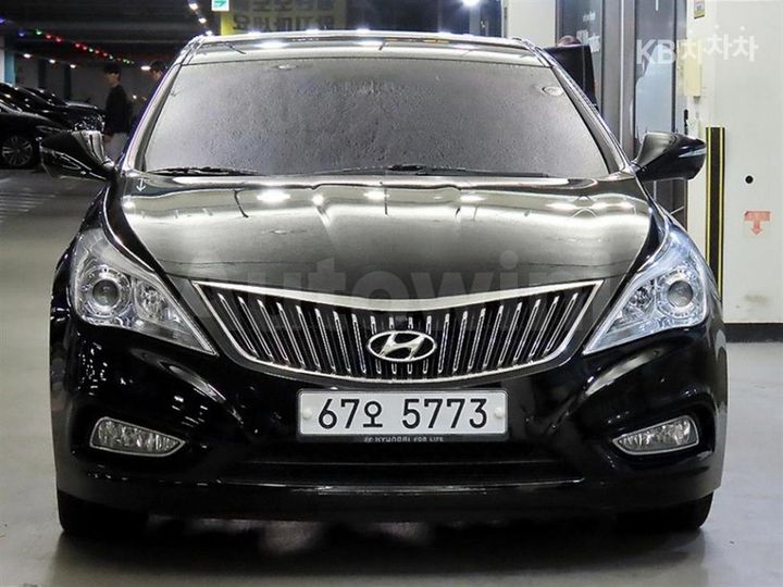Hyundai Grandeur 2013 — 2