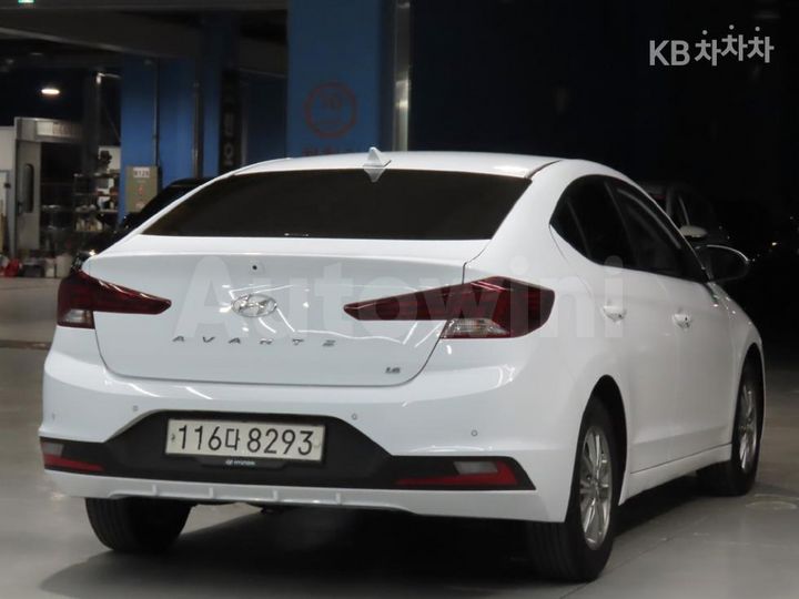 Hyundai Avante 2020 — 4