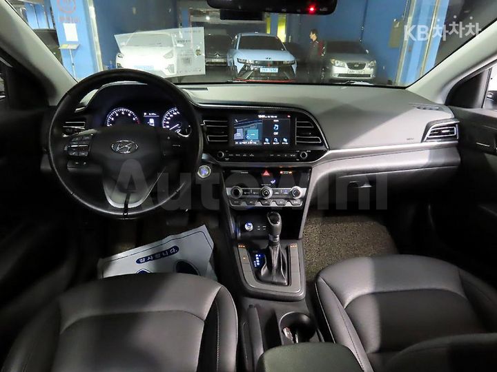 Hyundai Avante 2020 — 5