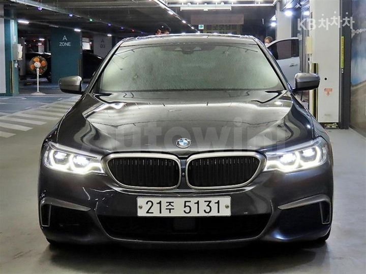BMW 5 Series 2019 — 2
