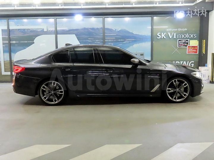 BMW 5 Series 2019 — 3