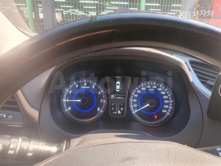 Hyundai Grandeur 2013 — 2