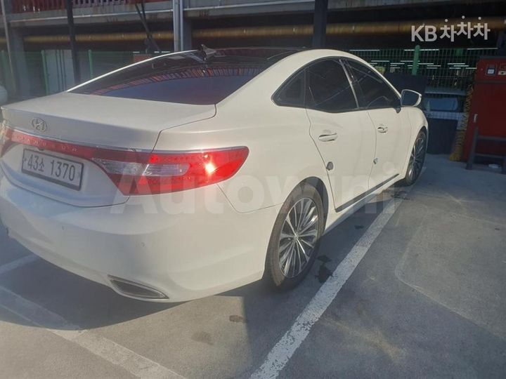 Hyundai Grandeur 2013 — 3