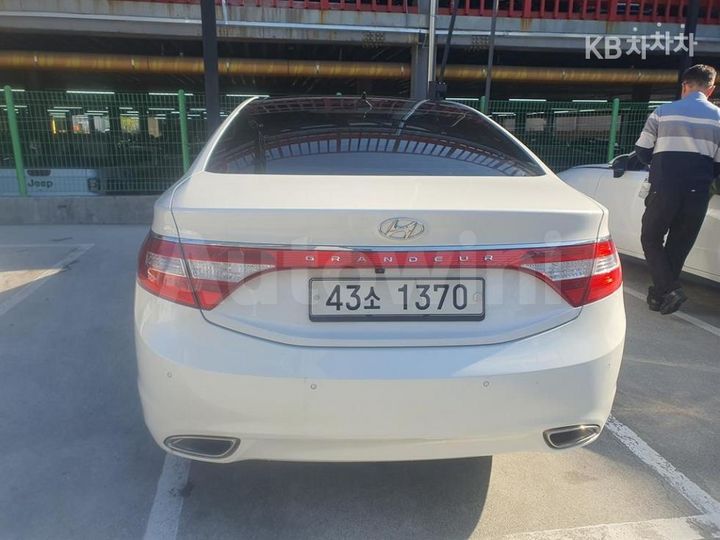 Hyundai Grandeur 2013 — 5