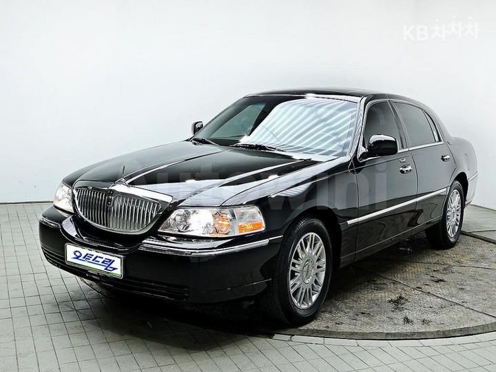 Lincoln Town Car