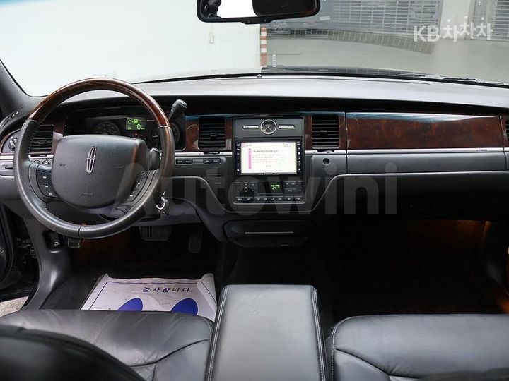 Lincoln Town Car