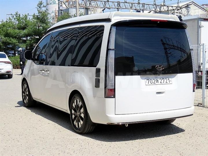 Hyundai Staria 2024 — 3