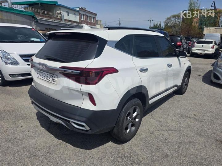 Kia Seltos 2023 — 3