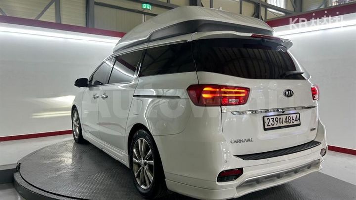 Kia Carnival 2019 — 4