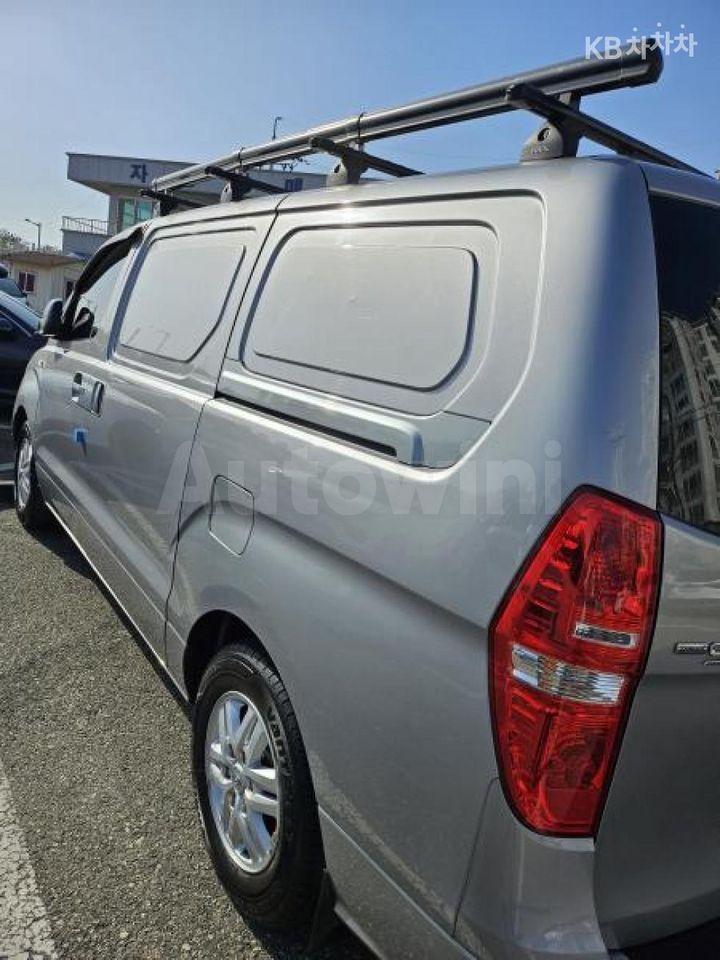 Hyundai Starex 2017 — 3