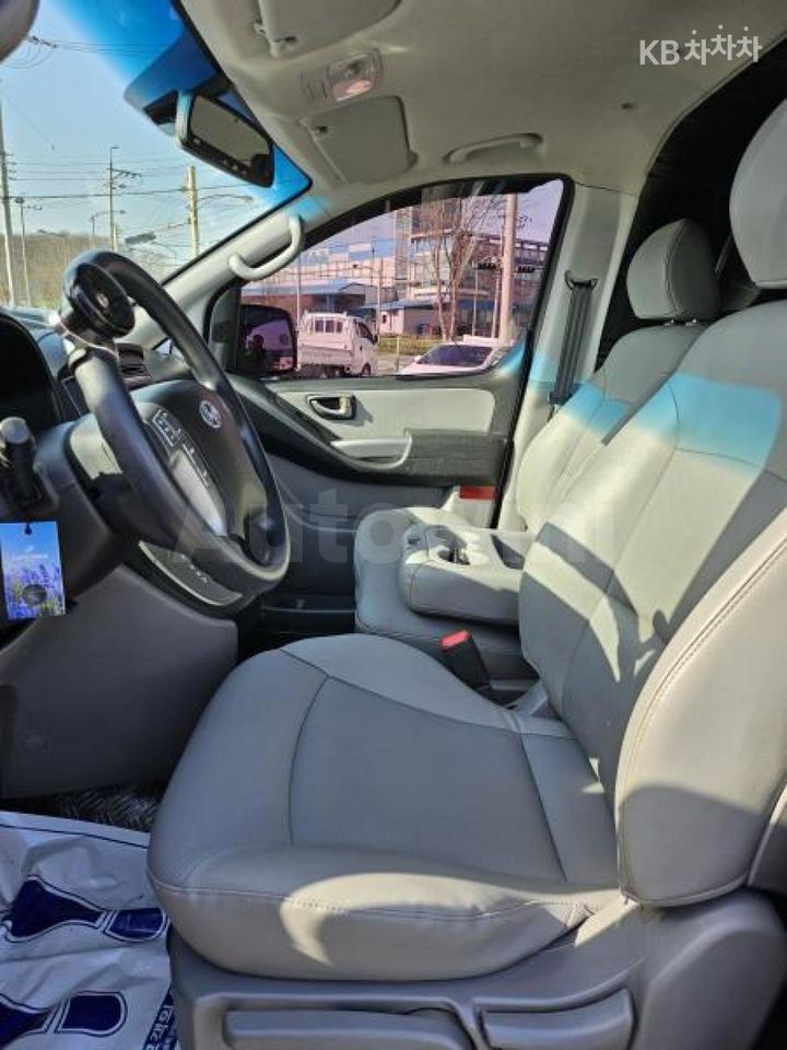 Hyundai Starex 2017 — 5
