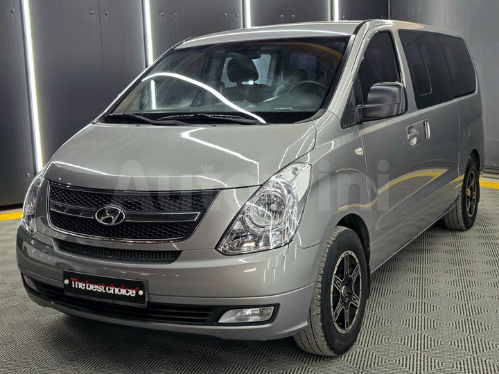 Hyundai Starex 2015 — 2