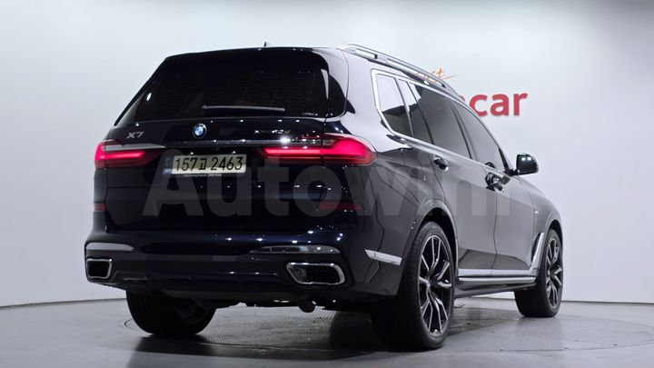 BMW X7 2021 — 2