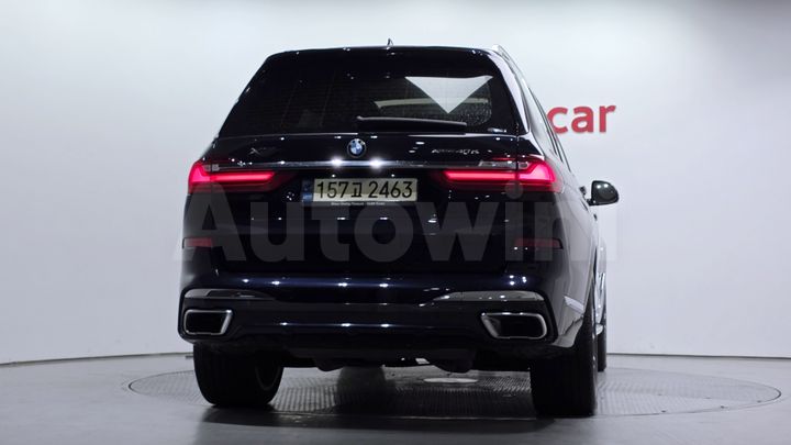 BMW X7 2021 — 4