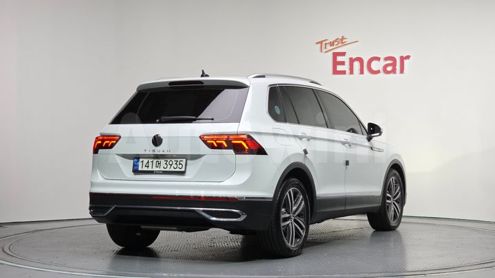 Volkswagen Tiguan 2021 — 2