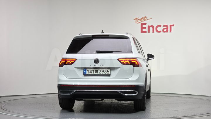 Volkswagen Tiguan 2021 — 4
