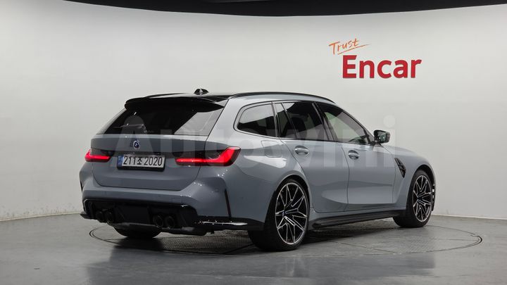 BMW M3 2023 — 2