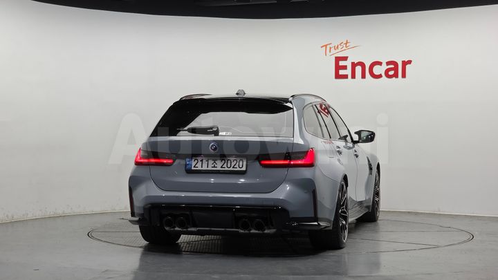 BMW M3 2023 — 4