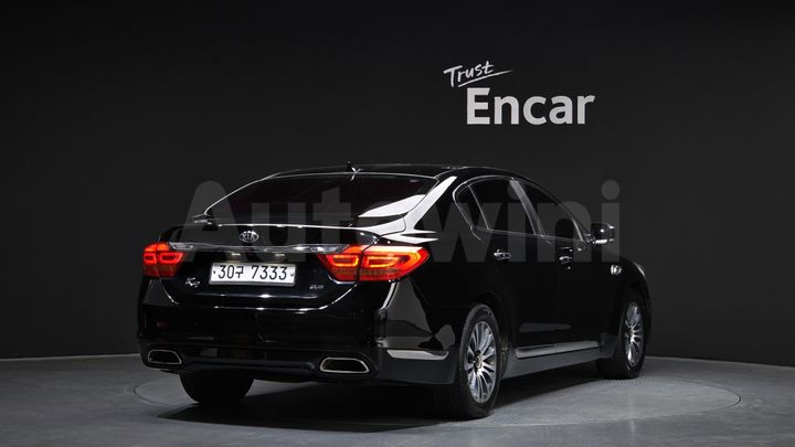 Kia K9 2013 — 2