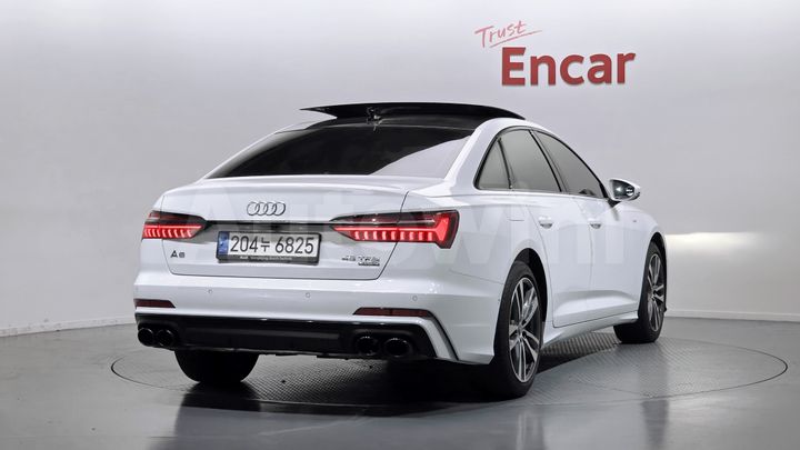 Audi A6 2022 — 2