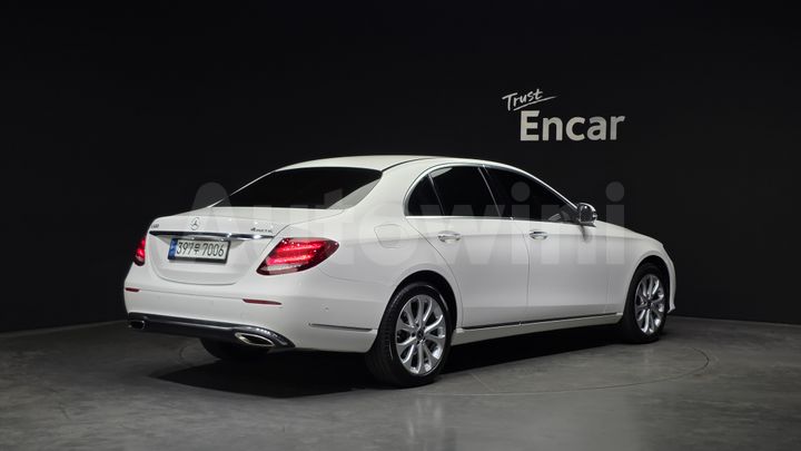 Mercedes Benz E Class 2019 — 2