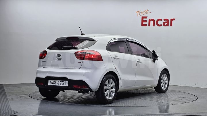 Kia Pride 2014 — 2